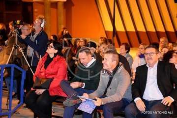 Pasacalles y pregón en el arranque de las fiestas de San José de Las Longueras (Foto Antonio Alí)